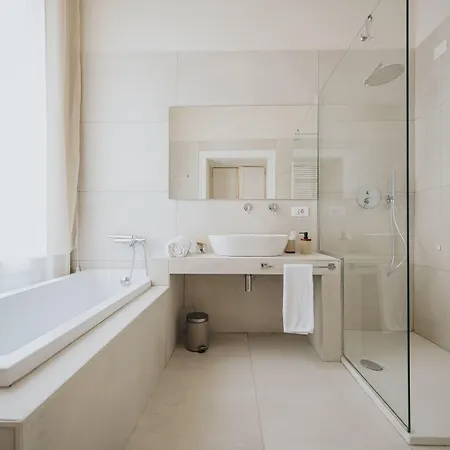 Palazzo Pandola - Luxury Pensión 4*